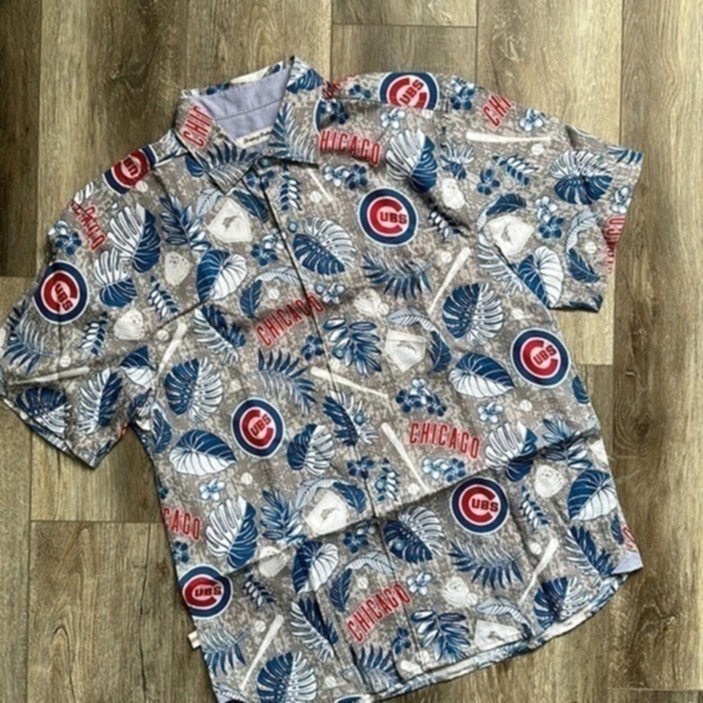 NWT MLB shirt Tommy Bahama Chicago cubs men’s medium baseball